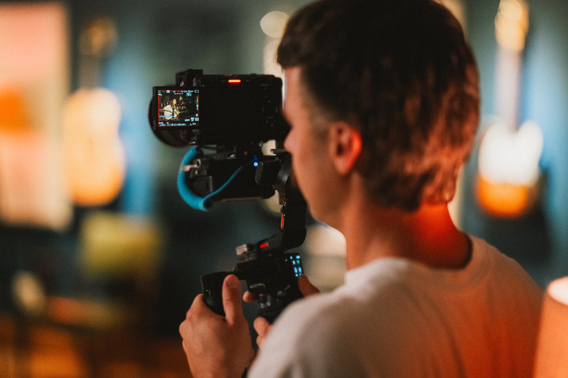 Behind the scenes 2